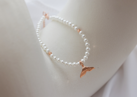 Whale Tail Pearl Bracelet